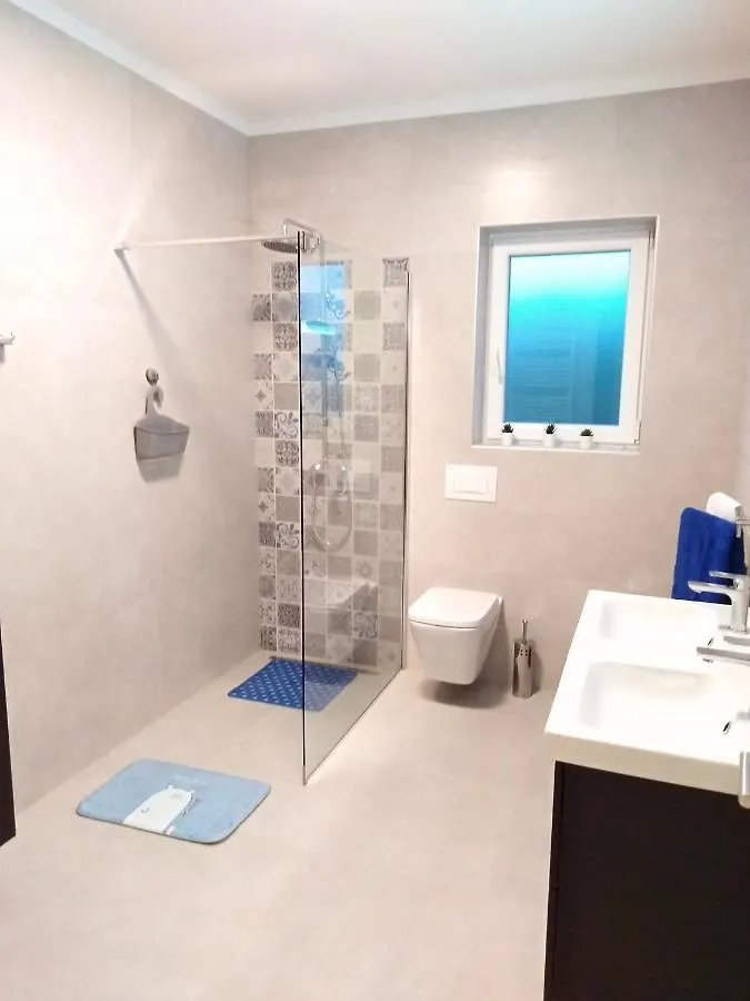 Holiday House Anita Umag Villa